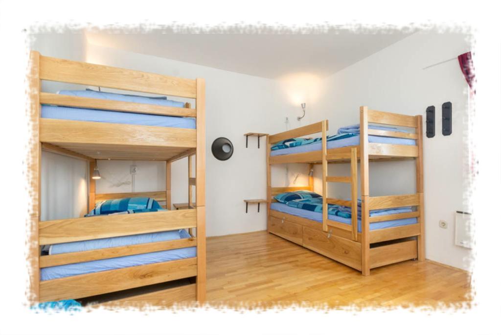 Hostel Oktarin Kaštela Kamer foto